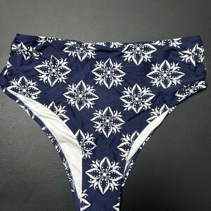 Cupshe High Waisted Cheeky Bikini Bottoms with Nordic Pattern
